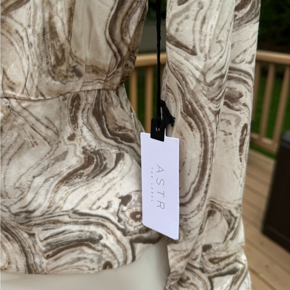 ASTR The Label Marble Print Women's Long Sleeve Top size small Cream Taupe Brown - Picture 5 of 9